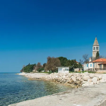 Gorgeous In With Kitchen Lovrecica (Istria)