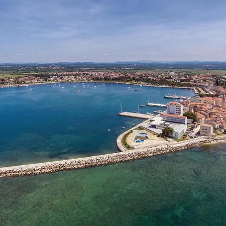 Apartman Gorgeous In With Kitchen Lovrecica (Istria)